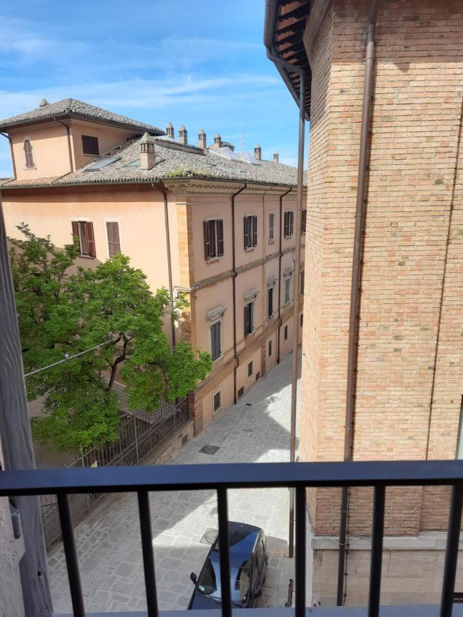 L'Inferno Di Dante Bed & Breakfast Gubbio Dış mekan fotoğraf