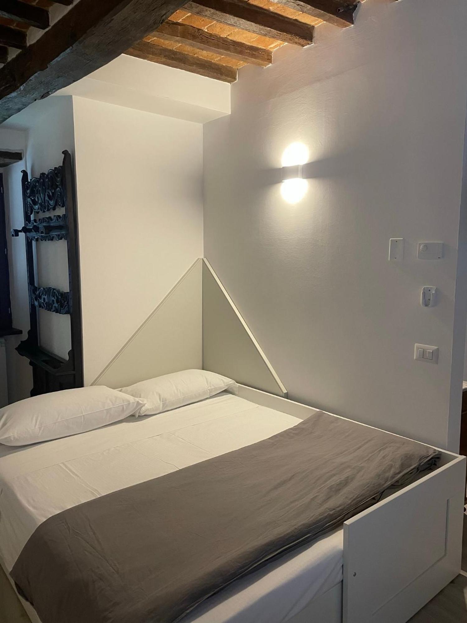 L'Inferno Di Dante Bed & Breakfast Gubbio Dış mekan fotoğraf